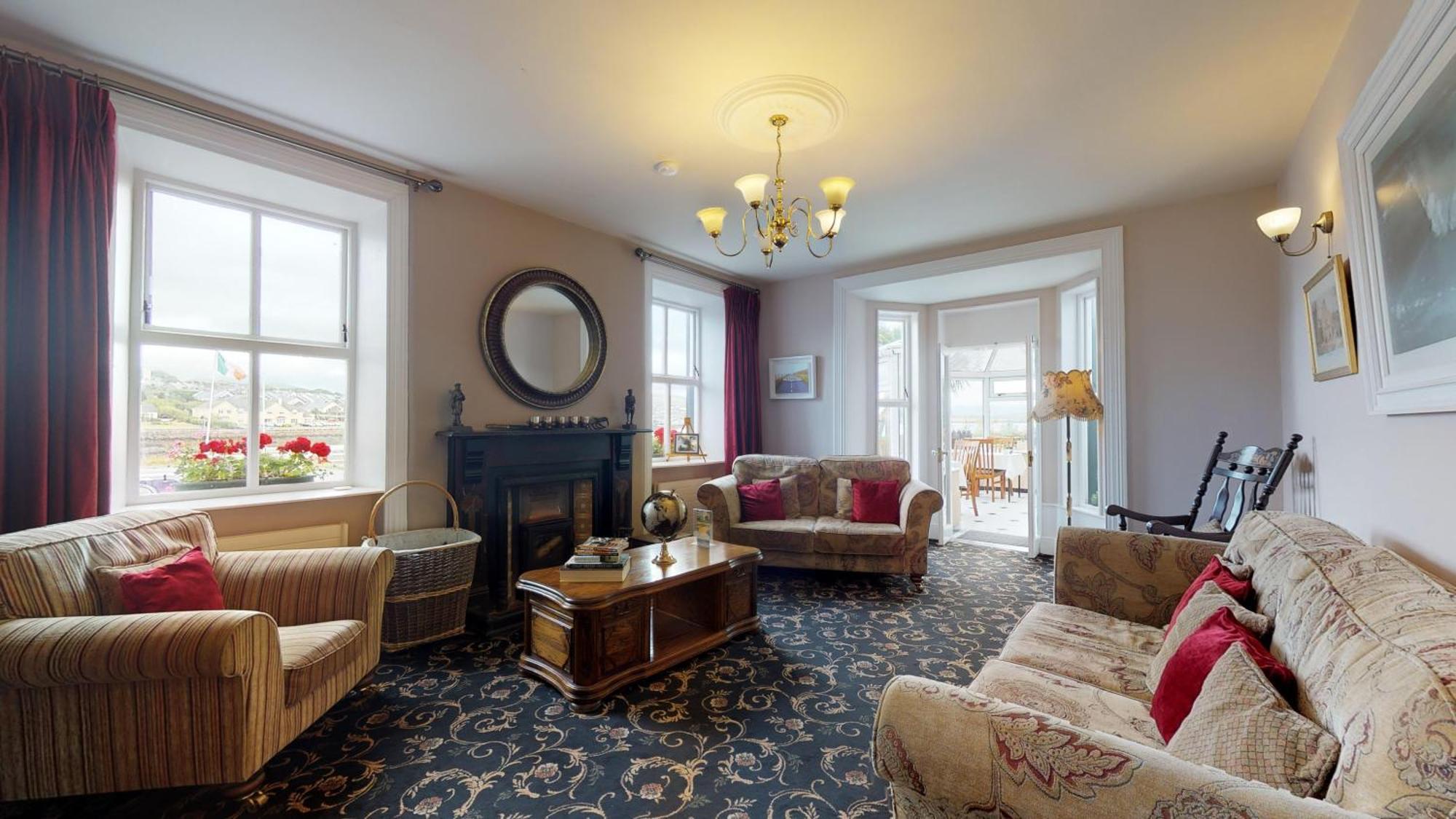 Milltown House Dingle Hotel Bagian luar foto